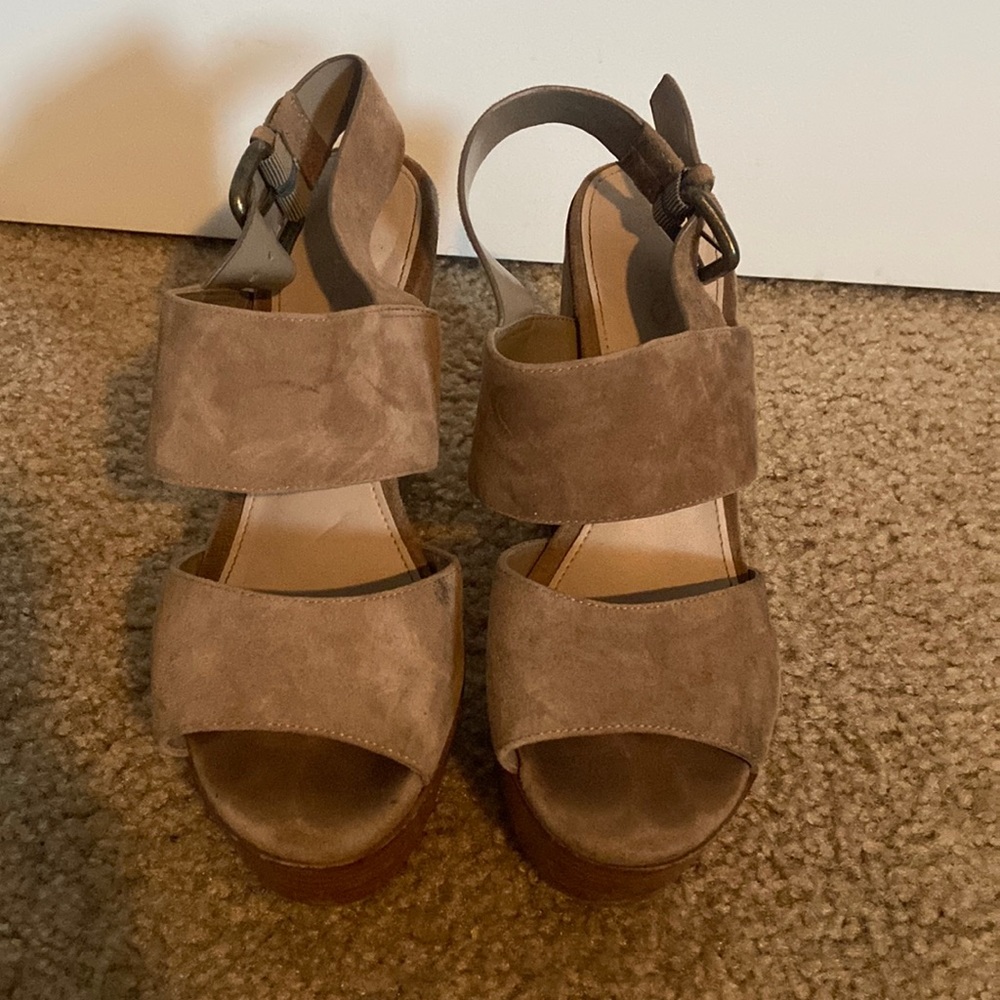 Suede Aldo Heels. Taupe. Size 6.5